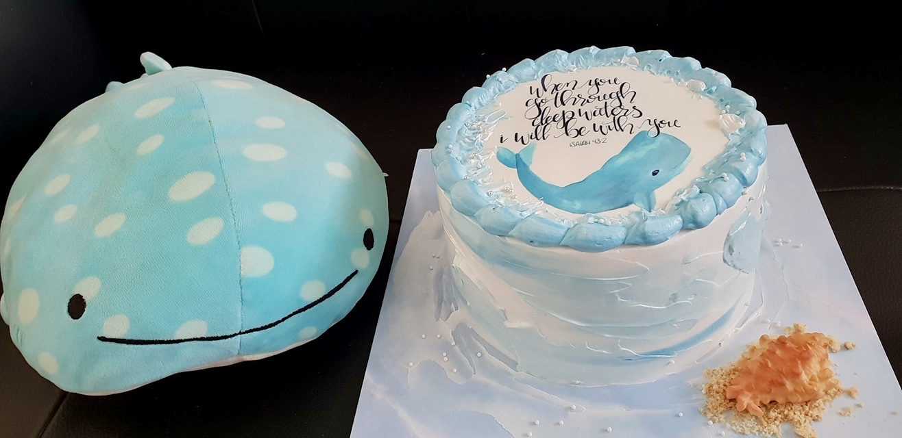 The photo that the father who received the whale cake sent to Jenny. She did not expect her simple obedience to God's prompting could make such a big impact on a stranger's life.