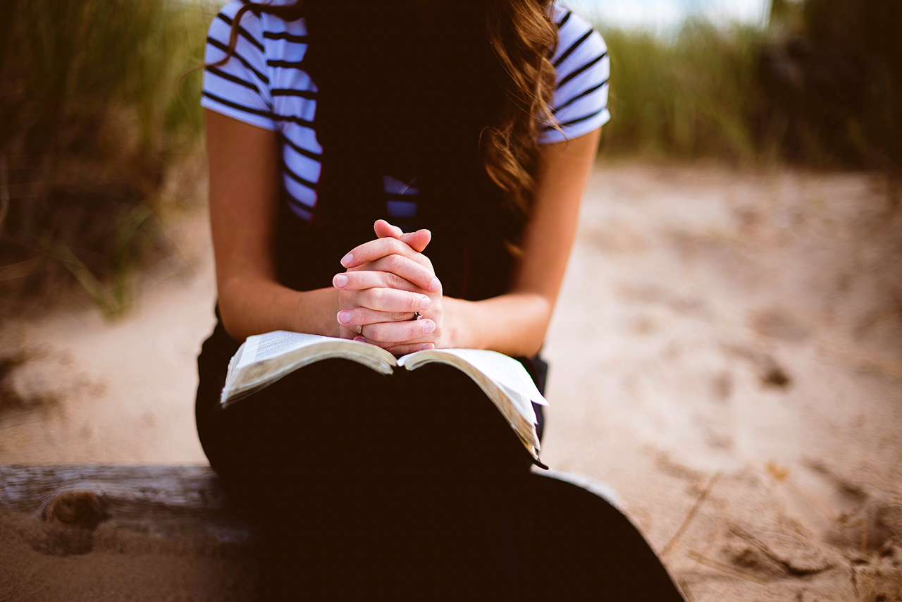 Let's pray. Photo: Ben White/Unsplash.com