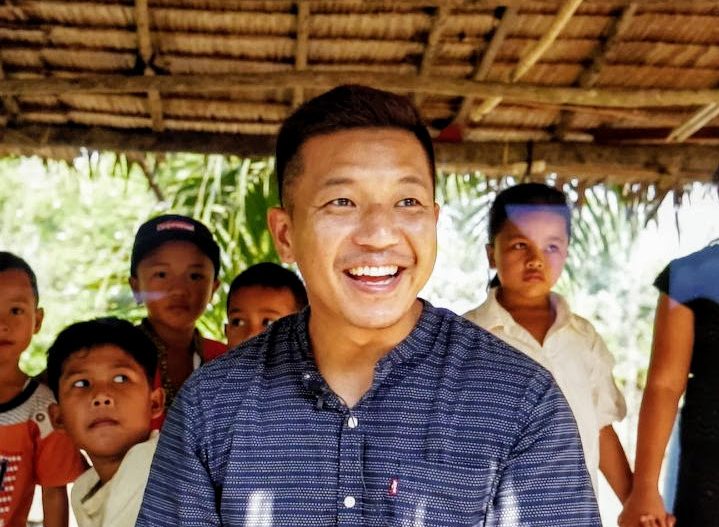 A third-generation missionary kid, Hudson Kim spent 15 years in alcohol and drug addiction. But everything changed when he encountered God. Now, he is a missionary with Youth With A Mission Singapore and is married with two daughters. All photos courtesy of Hudson Kim.