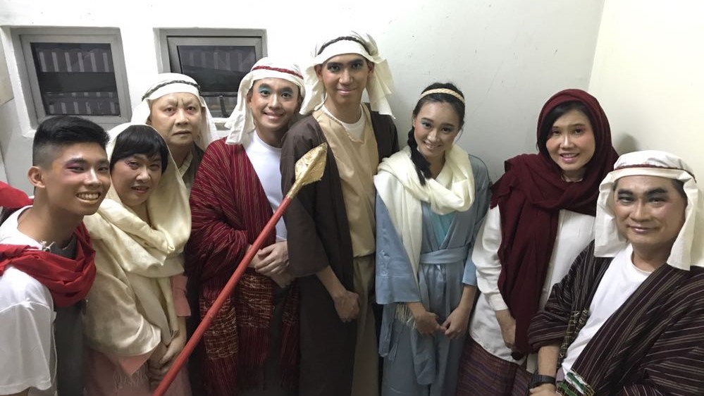 The Lims (second and third from the left) acted in a Christmas play put up by their church. Photo courtesy of the Lims.
