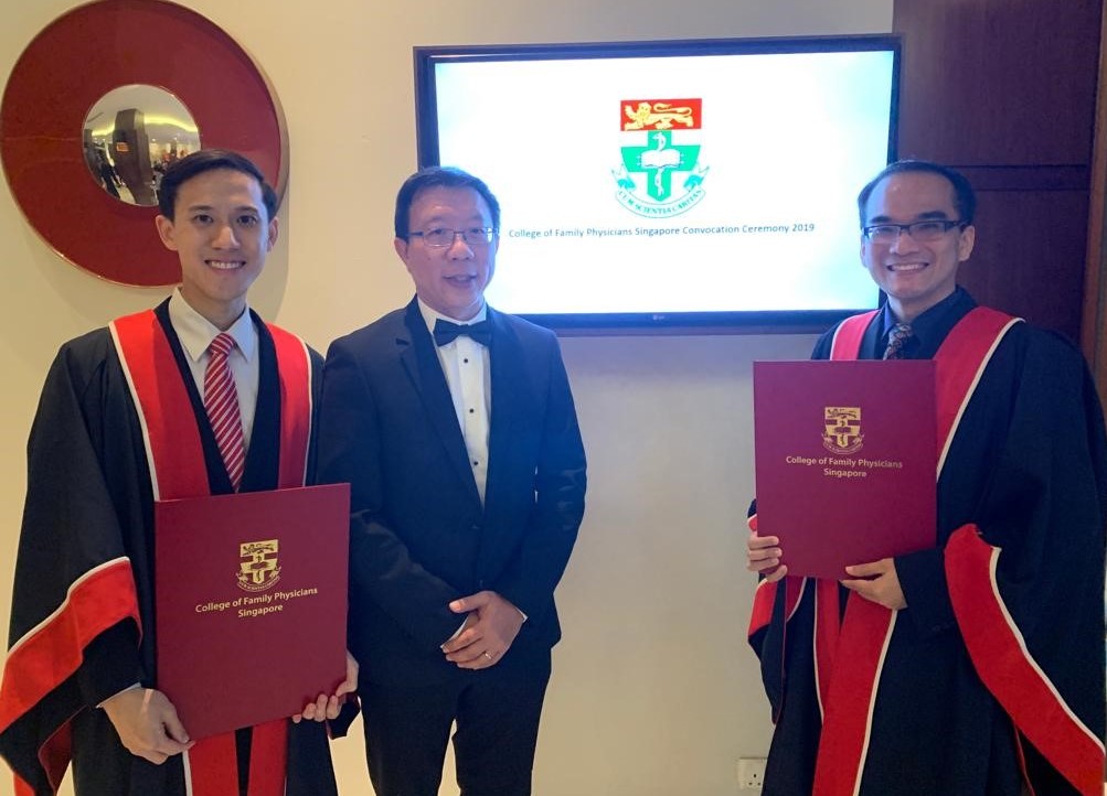 A/Prof Tan Boon Yeow (second from left) receiving the Albert & Mary Lim Award in 2019, the highest accolade bestowed by the College of Family. Physicians Singapore, for contribution and services rendered to the College and the discipline of family medicine. With him are two SLH doctors who were admitted as Fellows of the College of Family Physicians.