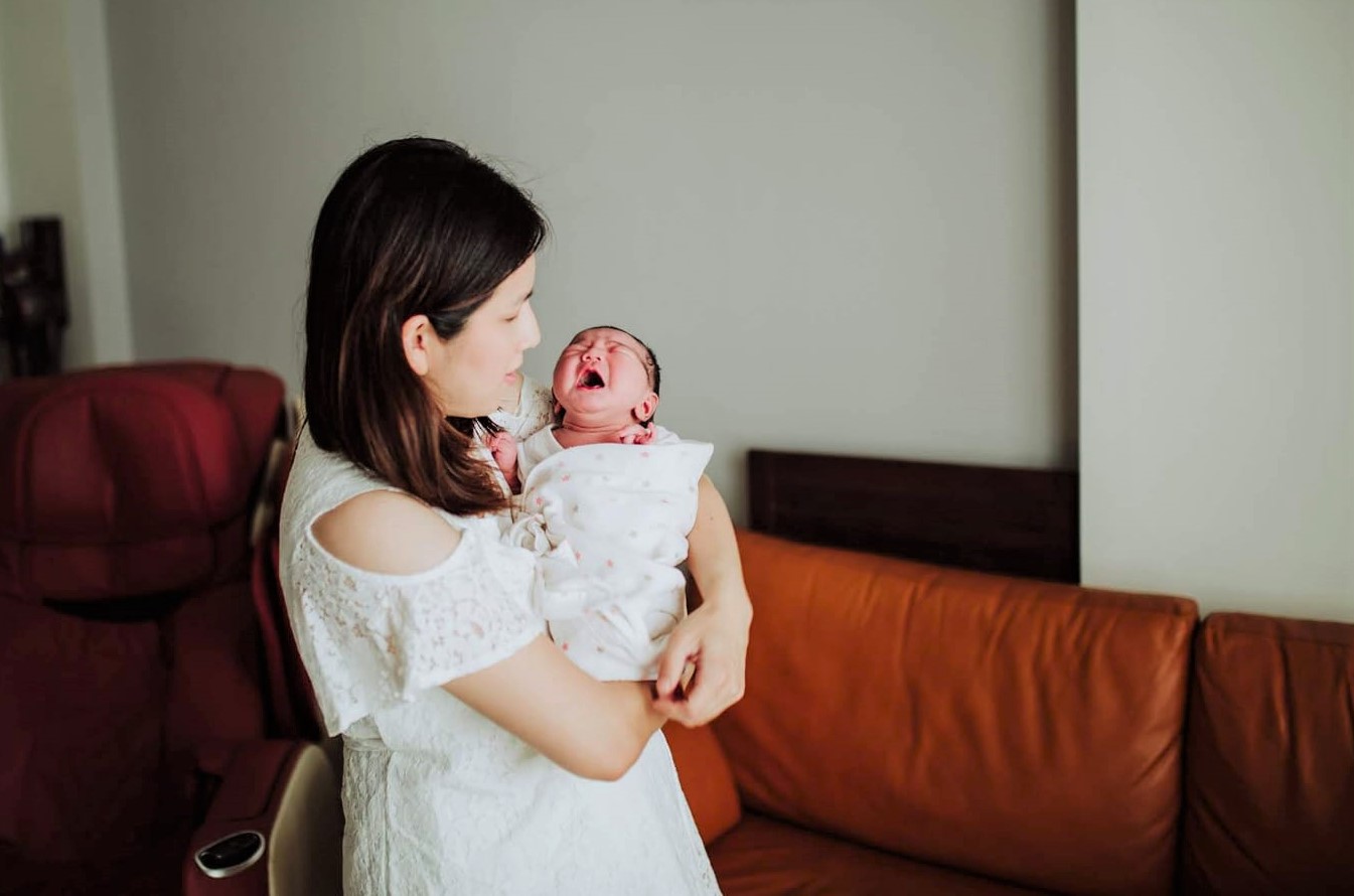 With baby Jubilee, Christina Siew found her hands full managing two childre on her own. Photo courtesy of Christina Siew. 