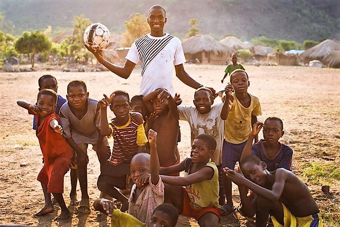 A soccer coach and his team in a ministry in OM Africa. Photo by Brad Livengood (OM).
