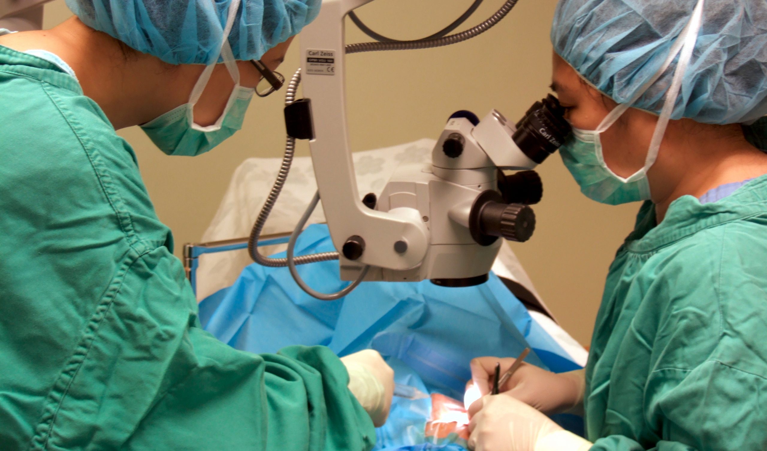 Surgery & Microscope (1)
